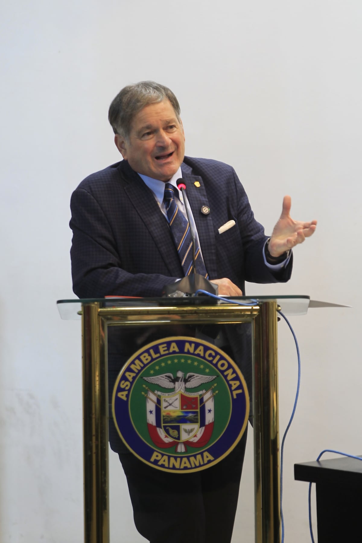 El nuevo ‘look’ de Juan Carlos Navarro, ministro de Ambiente de Panamá