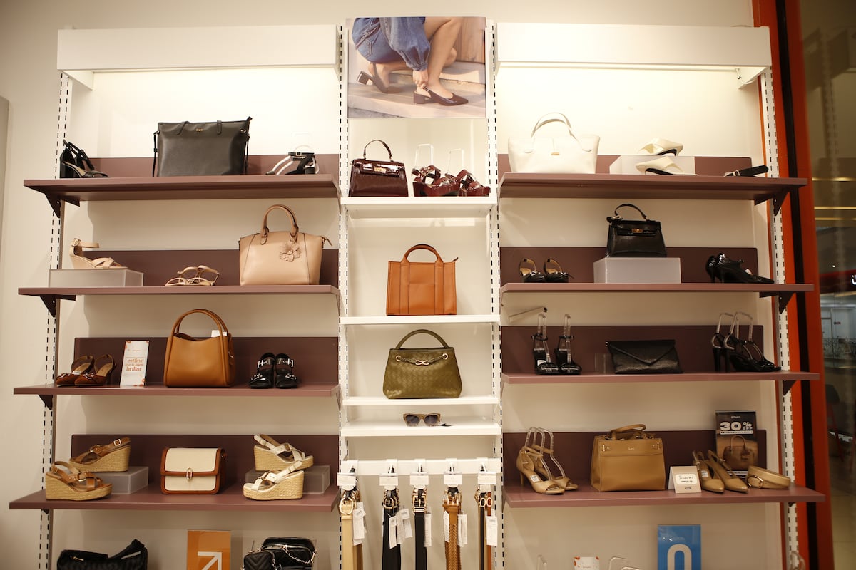 La tendencia se renueva: Redescubriendo la tienda renovada de Payless en Metromall