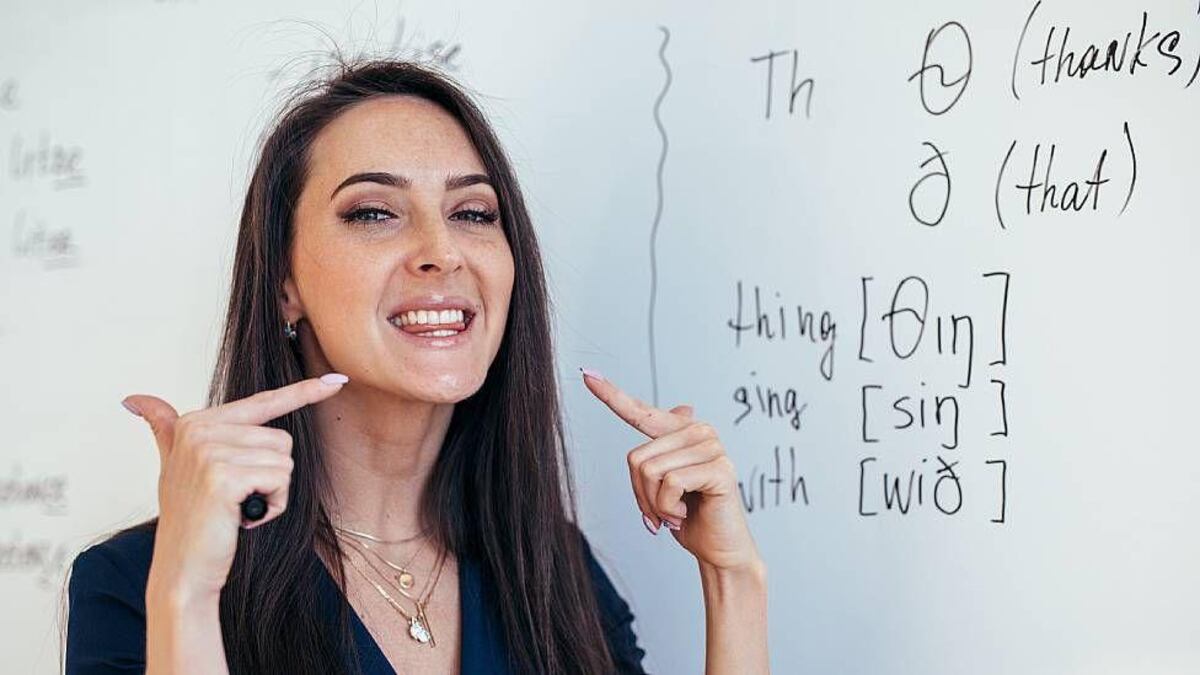 Por qué cambiamos nuestra forma de hablar cuando nos expresamos en otro idioma