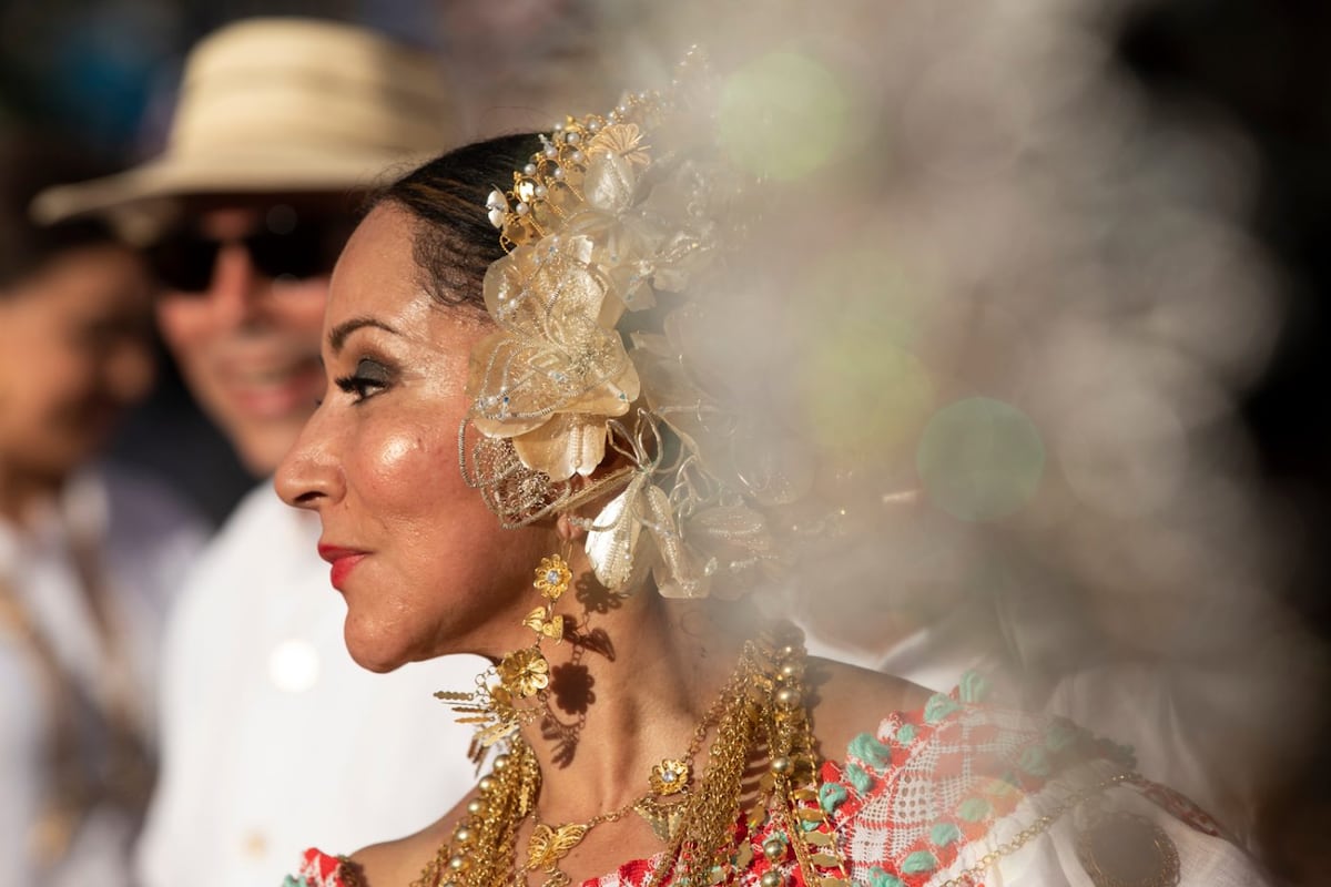 La fiesta de las mil polleras