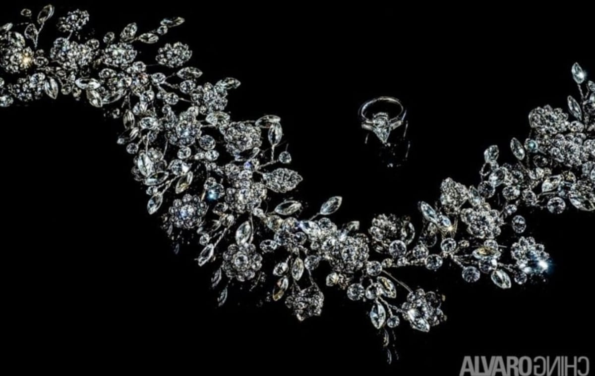 Al altar con rizos y velo