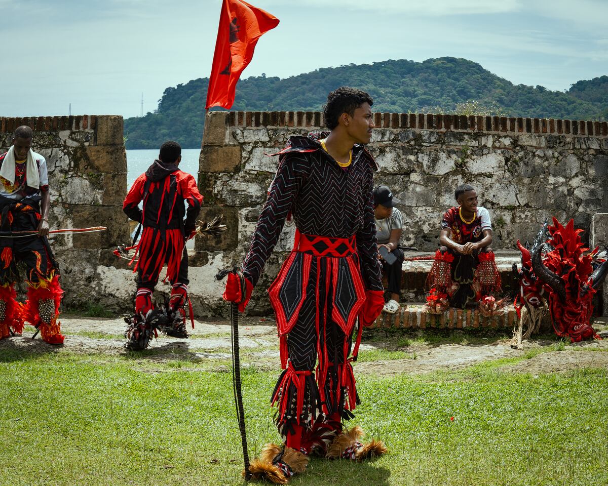 Tambor, máscara y libertad ancestral