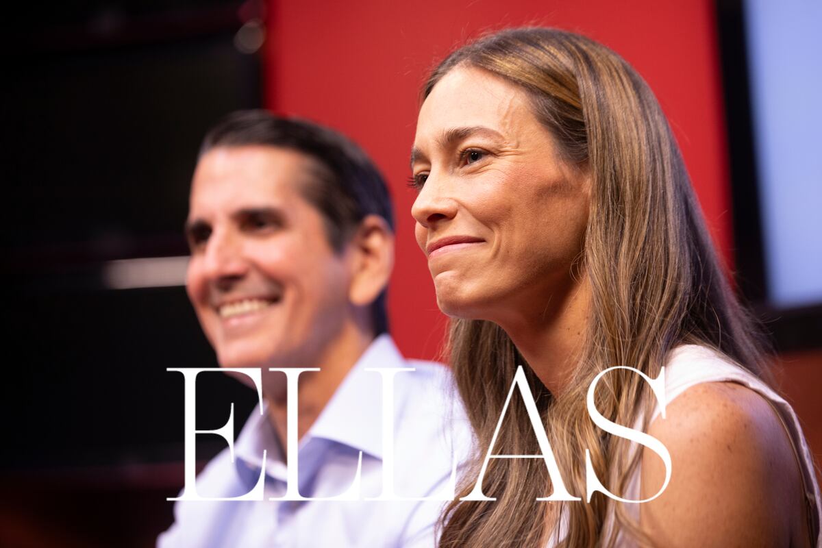 10 fotos de la sesión de Rómulo Roux y su esposa Vicky Heurtematte para revista ELLAS