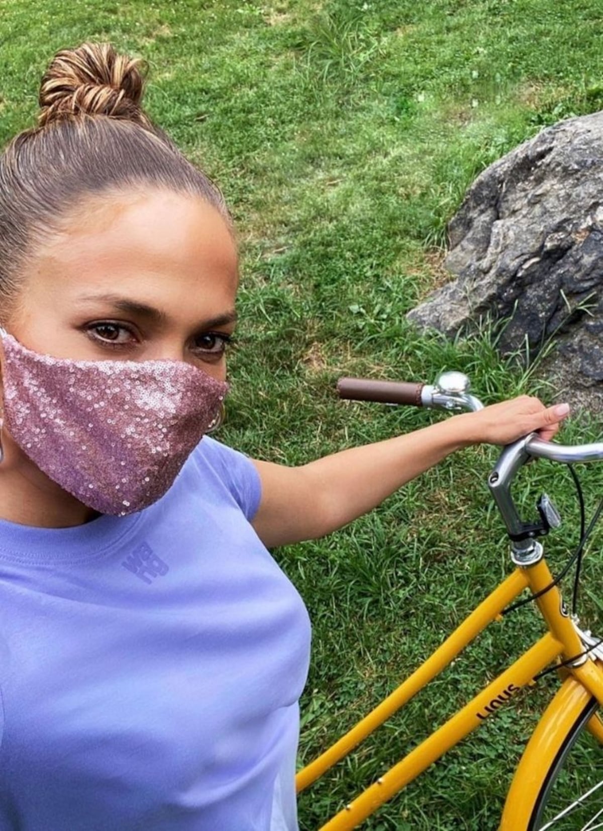 6 peinados cómodos y fáciles para lucir con mascarilla