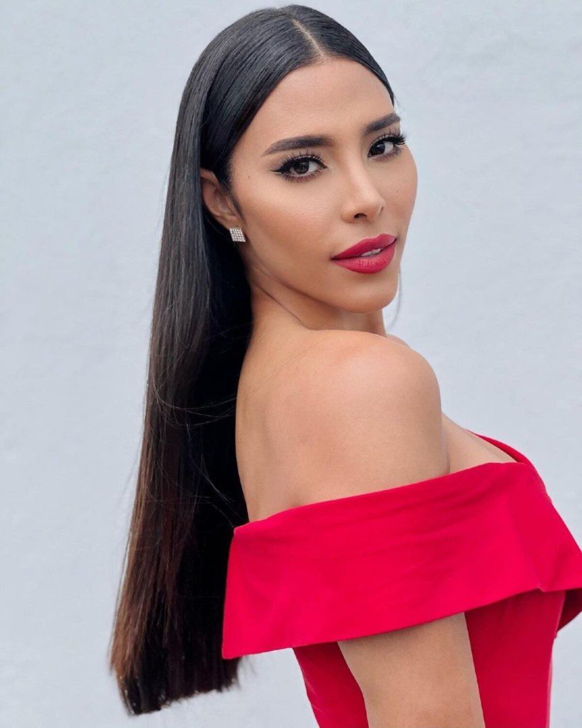 Concursante a Miss Universo tiene Covid