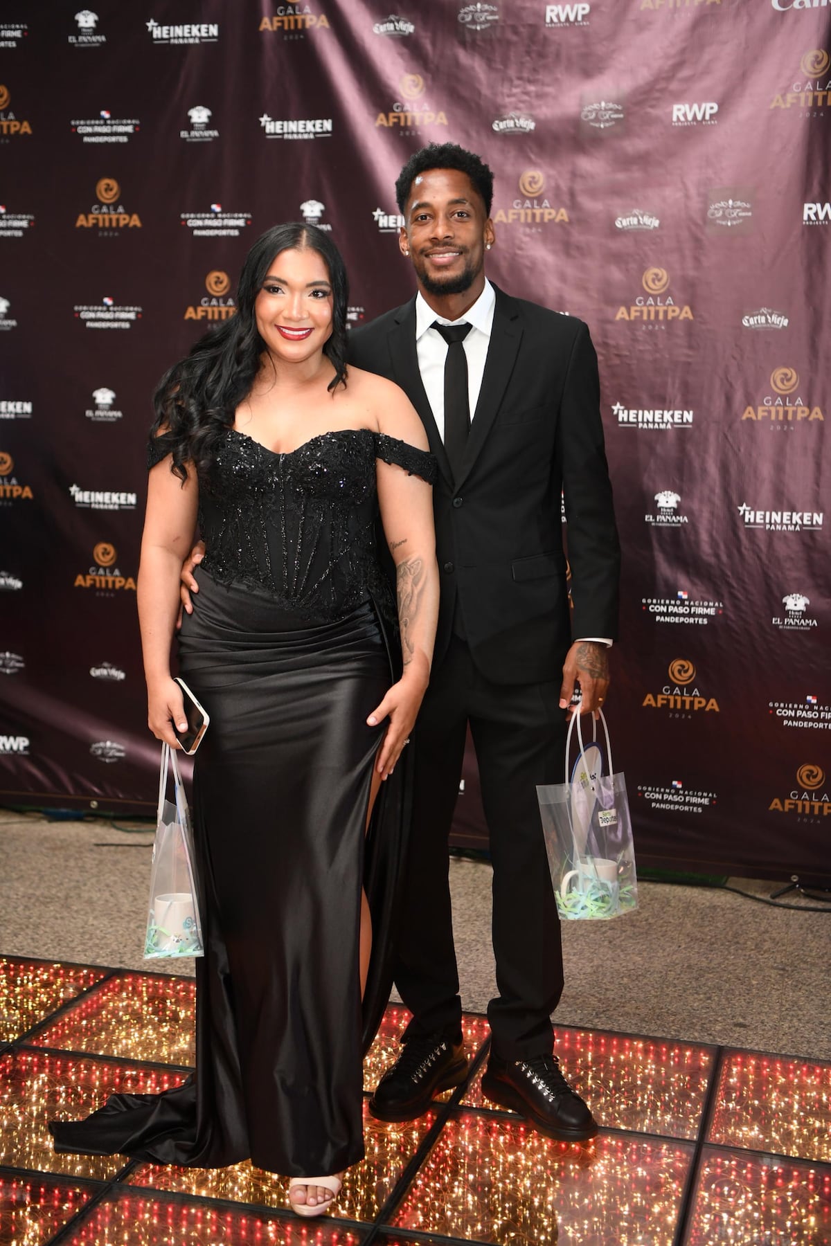 Así lucieron las estrellas de fútbol panameño en la alfombra roja de los premios Afutpa 2024