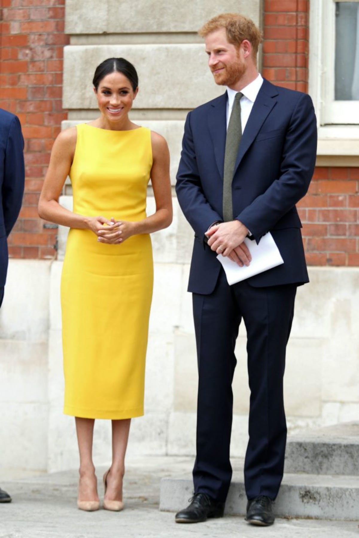 Meghan Markle, radiante de amarillo