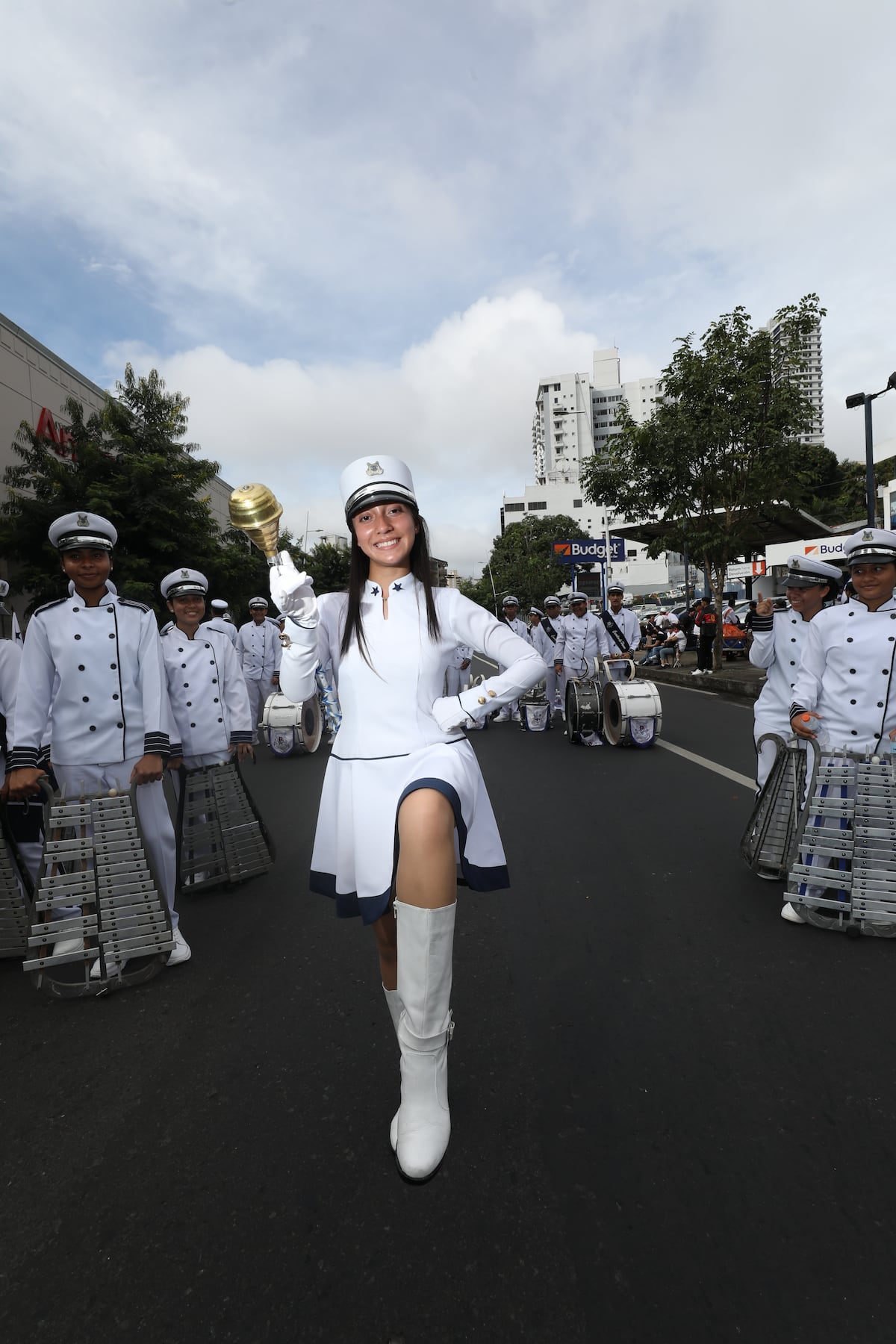 Tambor Mayor: liderazgo con estilo en los desfiles patrios