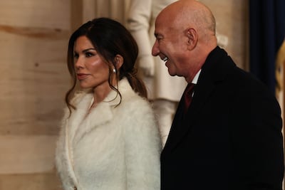 Jeff Bezos y Lauren Sánchez invitan a su boda a una larga lista de ricos y famosos