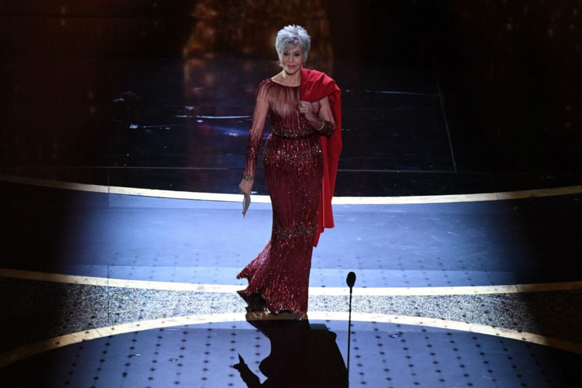 Jane Fonda y otras celebridades que repitieron vestido en los Oscar 2020