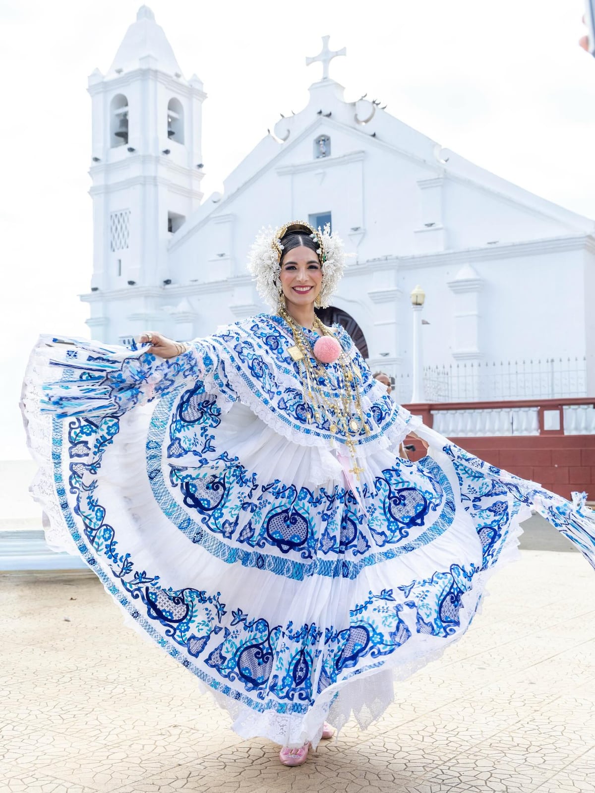Kiara Pérez, Monique Mulino, Nicolle Ferguson y demás personalidades panameñas en el Desfile de las Mil Polleras 2026