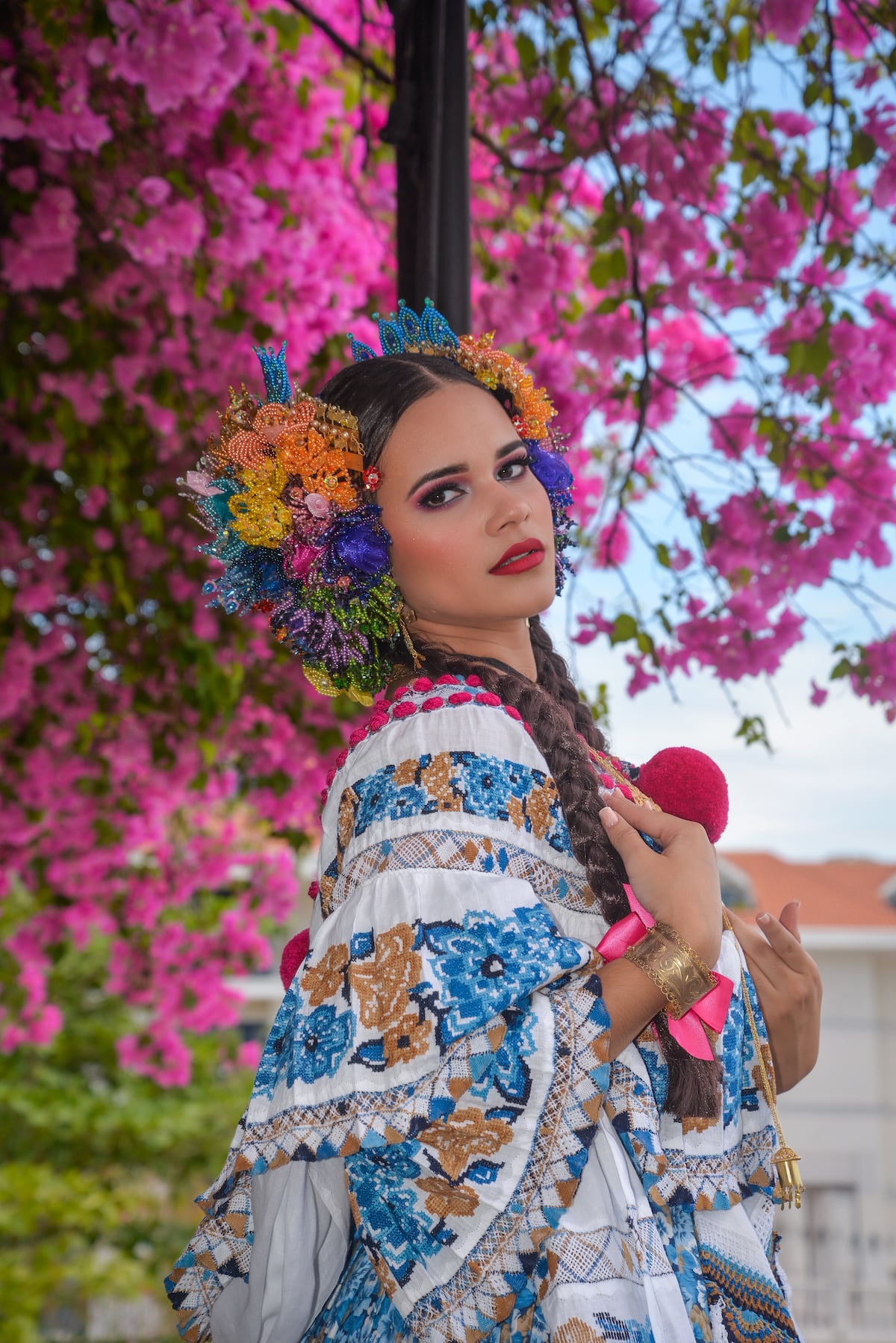 ‘Más que una corona’: Yanelys Sánchez y el compromiso de la reina de la pollera con el folklore panameño