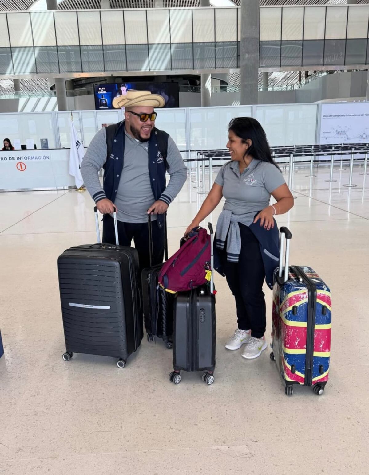 Rikiplops y la arquitecta Rosadalys Pérez representan a Panamá en festival internacional de baile típico