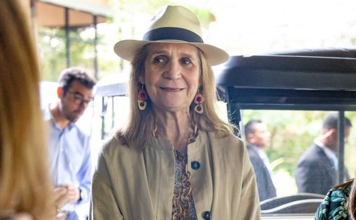 La infanta Elena de España recorre el parque Omar en su visita a Panamá