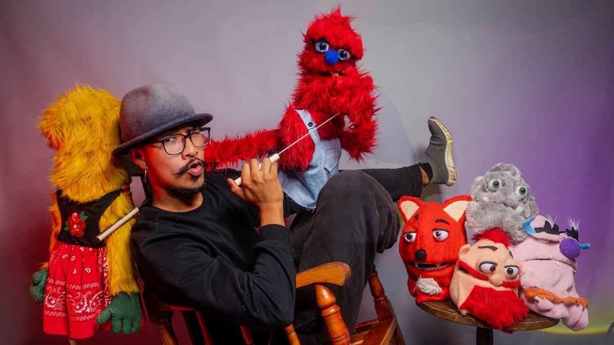 Los títeres como puente cultural: la misión de Jason Robinson