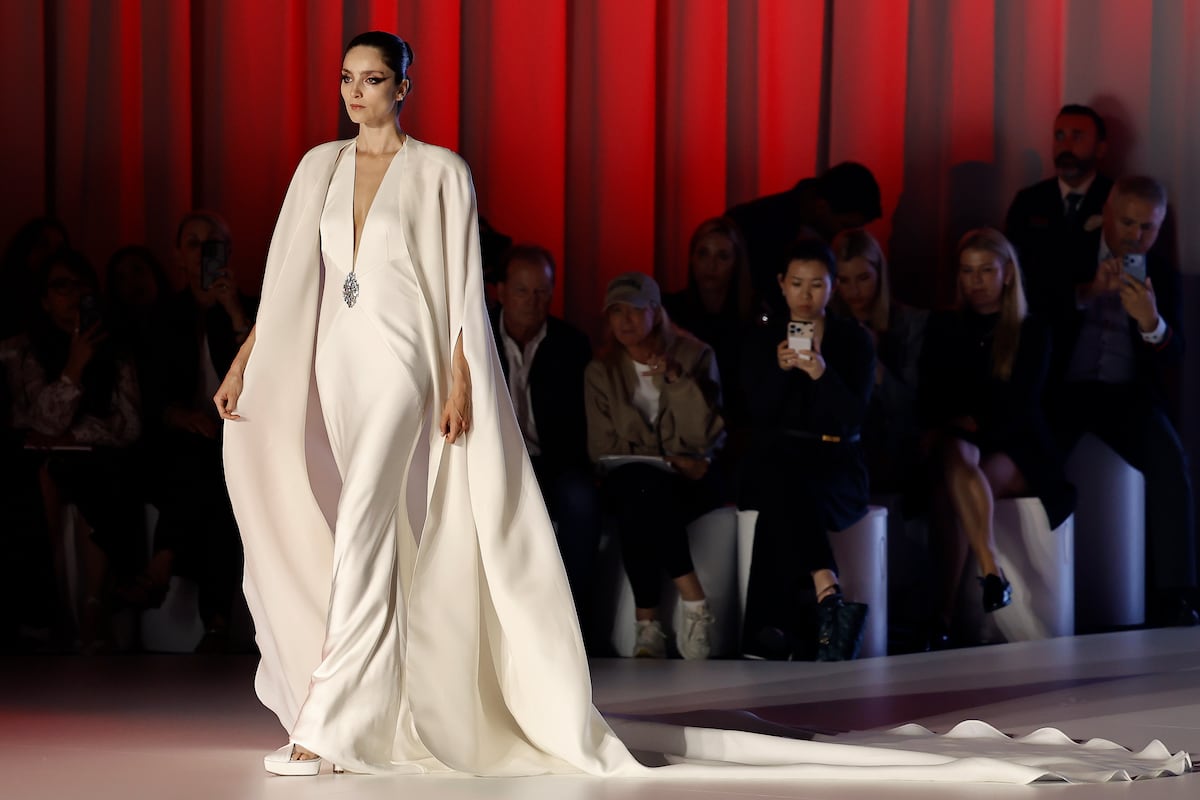 Moda nupcial 2027: Yolancris e Isabel Sanchís reivindican el vestido de novia artesano en Bridal Barcelona