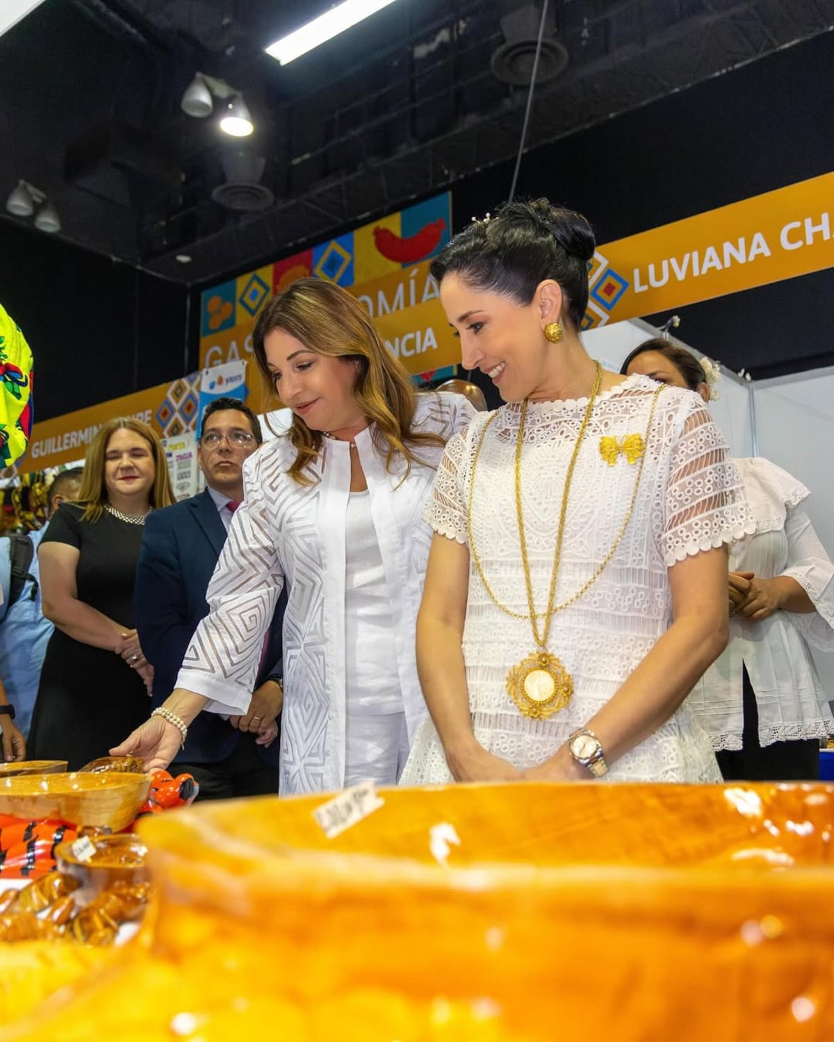 El kimono de mola de la primera dama de Panamá, Maricel de Mulino, en la inauguración de la Feria Nacional de Artesanías 2025