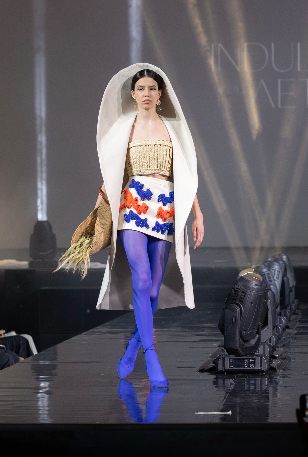 De Veraguas a la pasarela italiana: Jose Lim Ng, estudiante veragüense, presenta colección en Italia