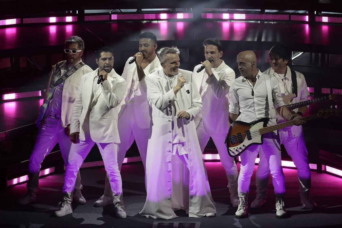 Miguel Bosé retoma el vuelo en ciudad de México tras ocho años fuera de los escenarios