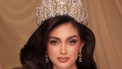 Miss Universo Panamá 2024, Mirna Caballini, posa por primera vez con la corona Justine