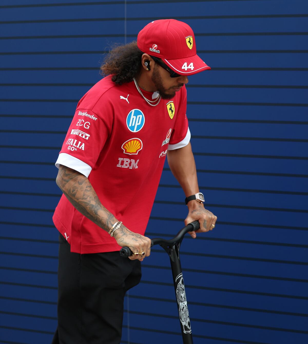 ‘Curly king’: Los rizos naturales de Lewis Hamilton en el Gran Premio de Baréin