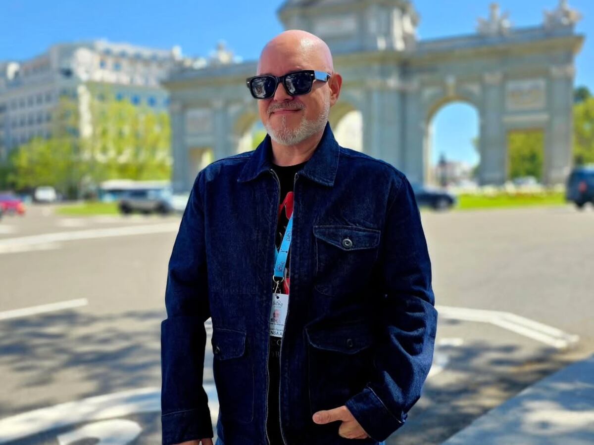 ‘La gente estaba enloquecida’ el presentador de televisión Alex Medela sobre el apagón masivo en España