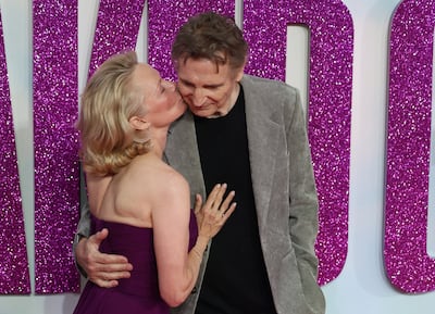 Nuevo romance en Hollywood: Pamela Anderson y Liam Neeson están saliendo