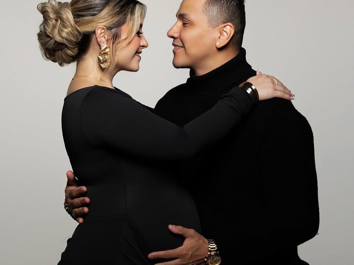 El cantante Flex y su esposa Angélica esperan su primer bebé