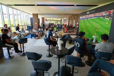 Visa abre en Miami un salón VIP para ver el Mundial con arte, música y gastronomía de lujo