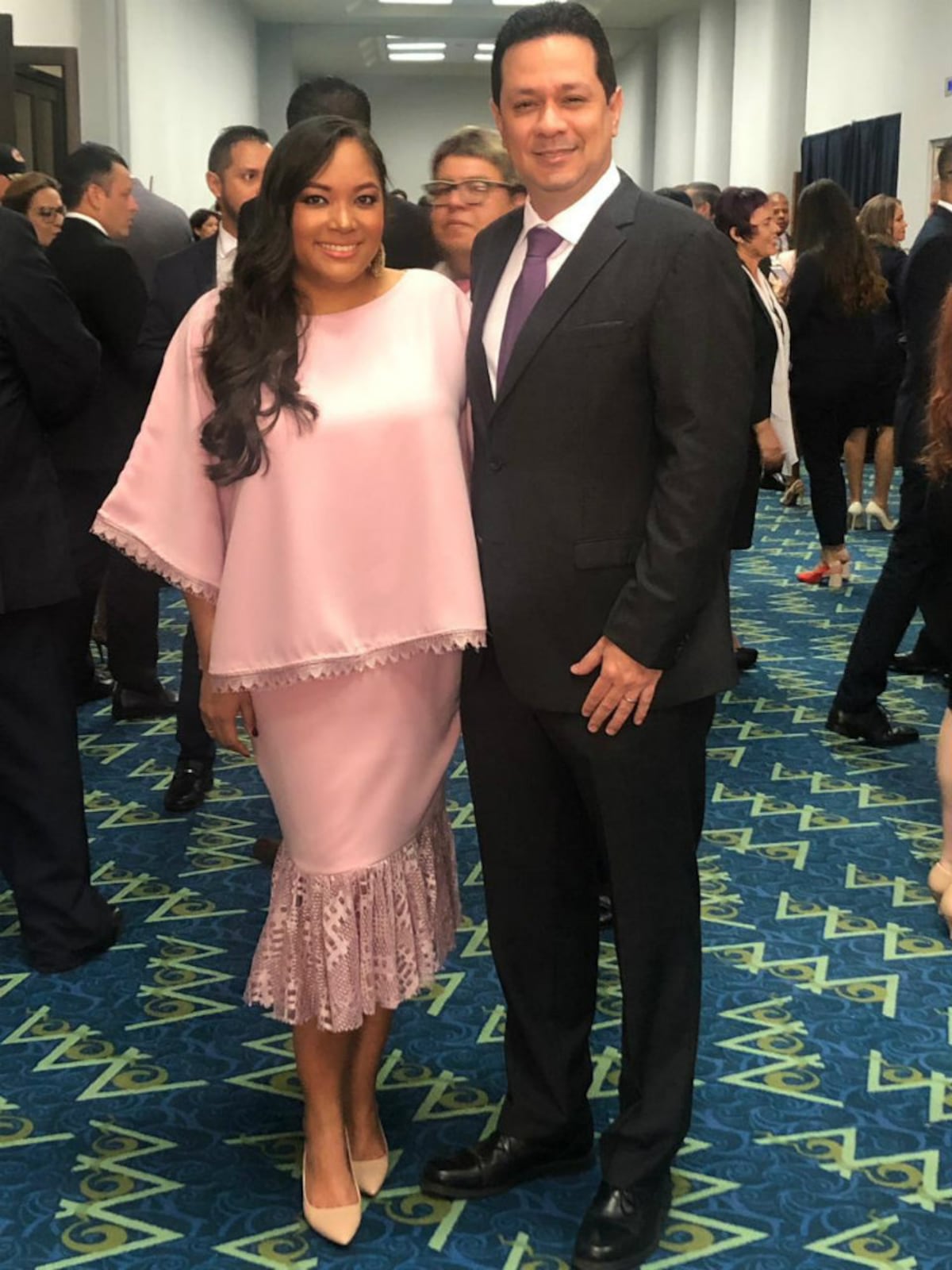 Diseño local en los vestidos de la toma de posesión de Nito Cortizo