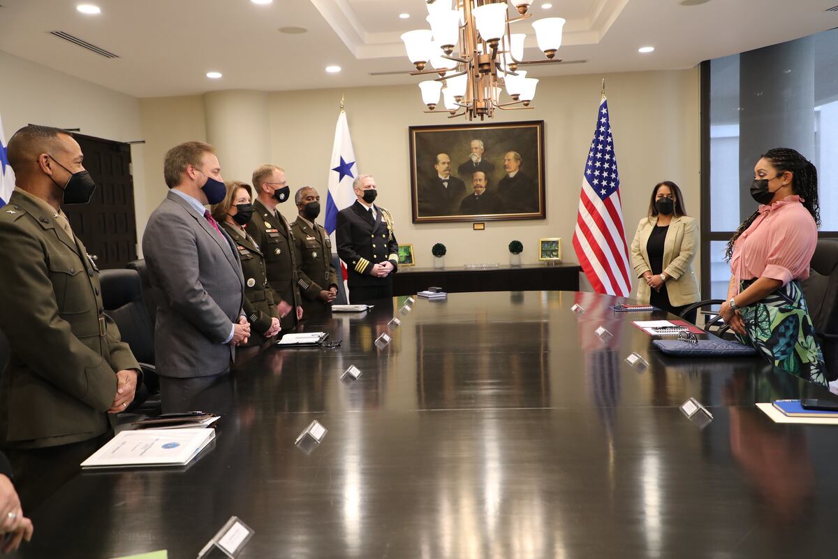 General Laura Richardson, primera mujer jefa del Comando Sur de EE.UU., de visita en Panamá