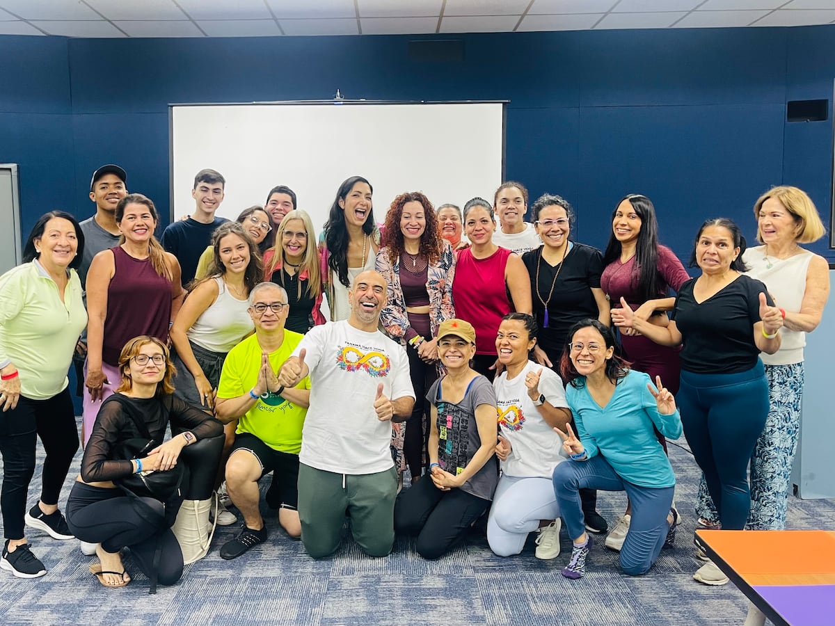 ​Panamá hace yoga: Donde el bienestar se convierte en comunidad 