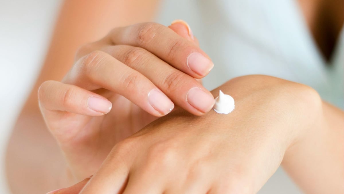 ¿Qué compuestos hidratan realmente la piel?