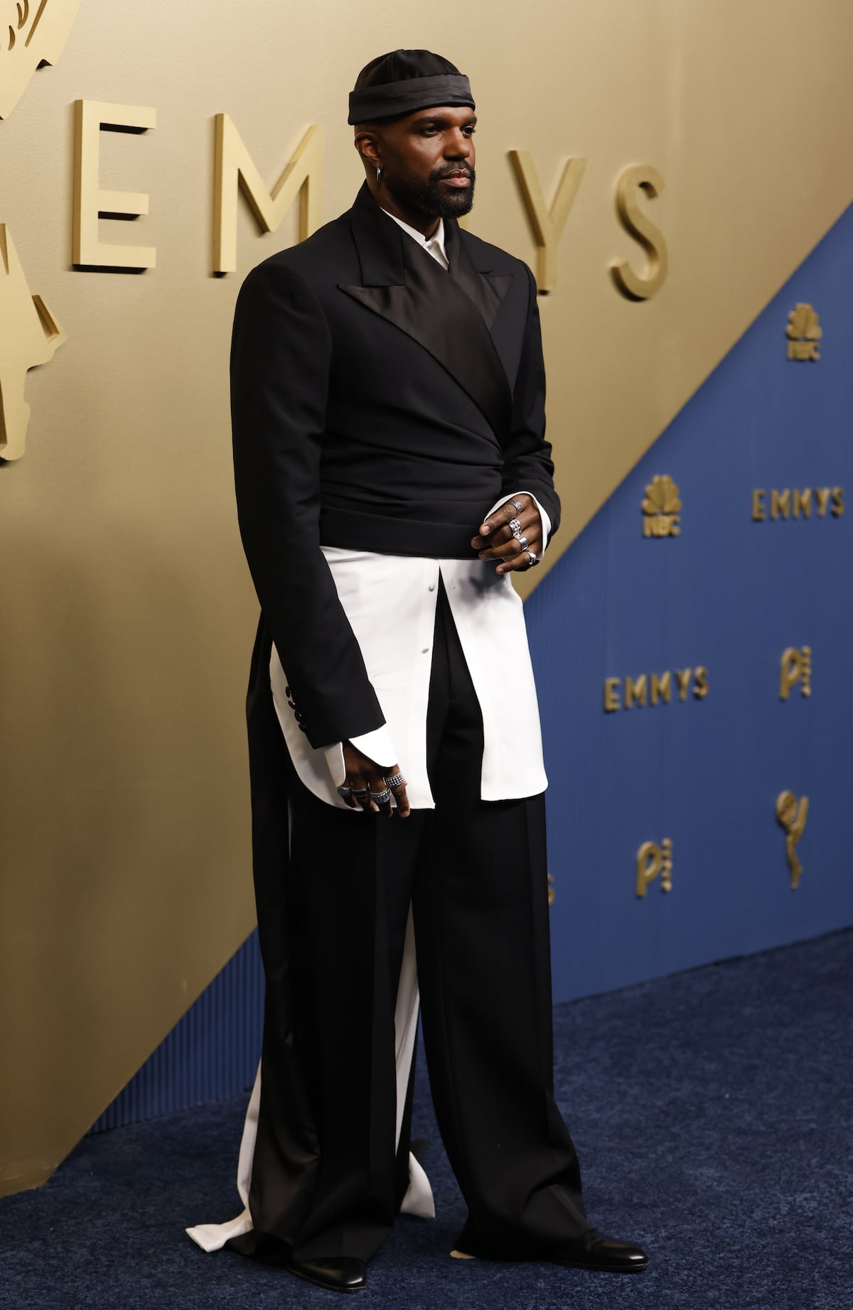 8 ‘looks’ celebridades que rompieron con el tradicional esmoquin en los Emmy