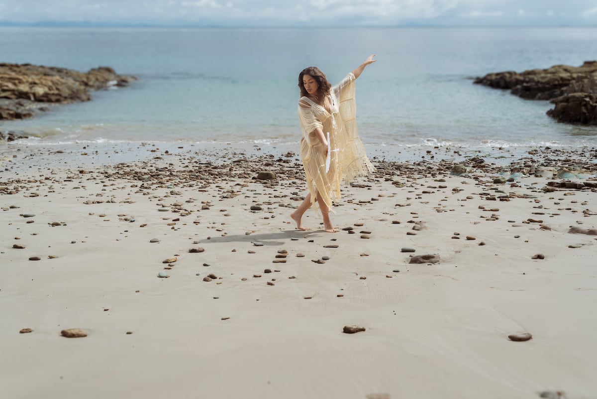 ‘Mar y Amar’ el ‘sancocho’ de emociones de Adri Paiz