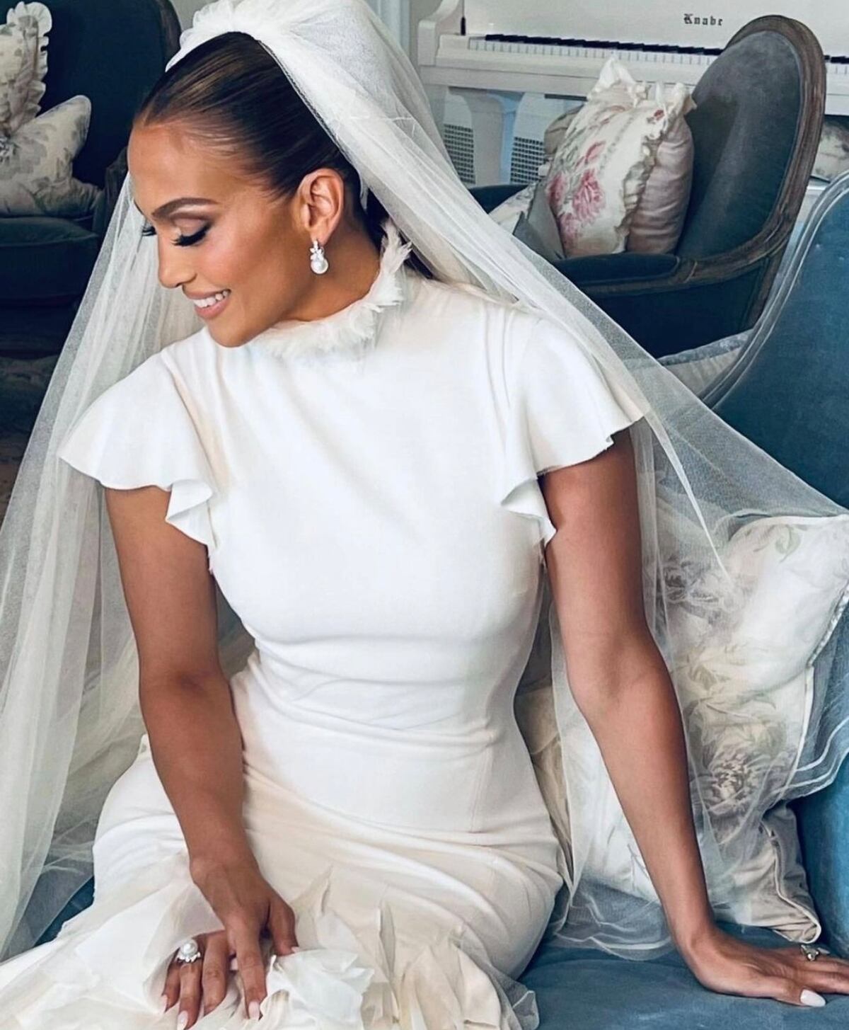 JLo en el altar, una novia con ‘hoodie’ y tres vestidos de boda