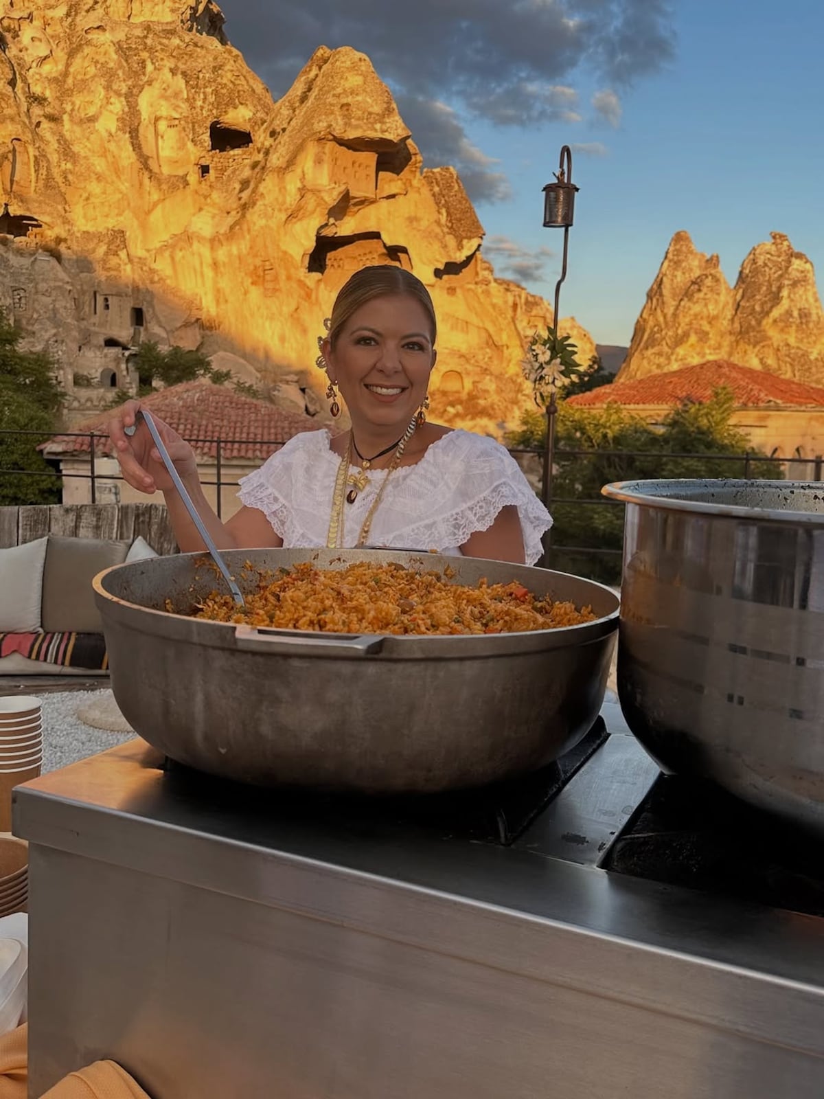 Arroz con pollo y sancocho: los platos panameños que la chef Delyanne Arjona preparó en Turquía