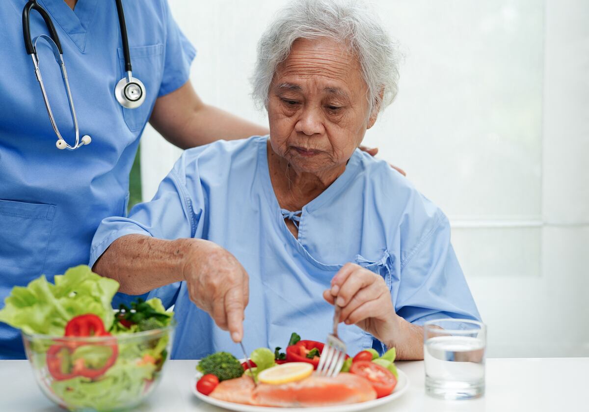 Más allá de las arrugas y canas, ¿sabes cómo afectará el envejecimiento a tus dientes, tu corazón y tu sexualidad?