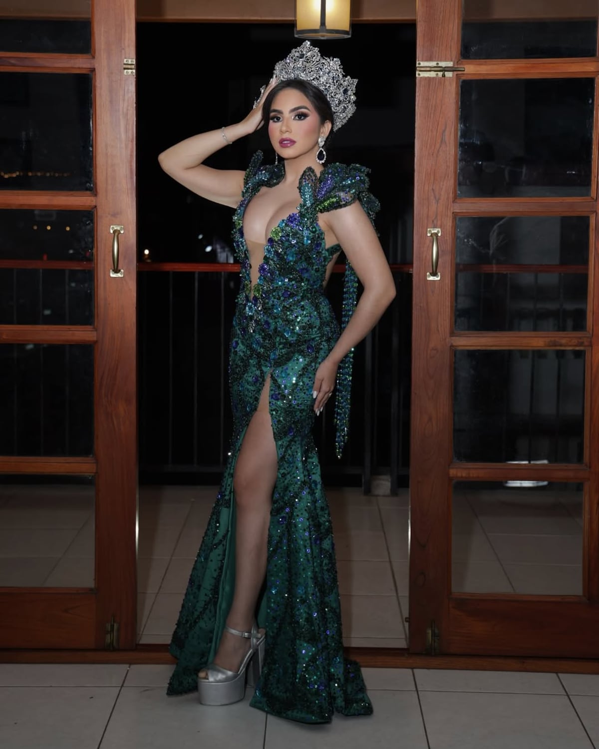 Así vistieron las reinas de Calle Abajo durante su caravana del triunfo