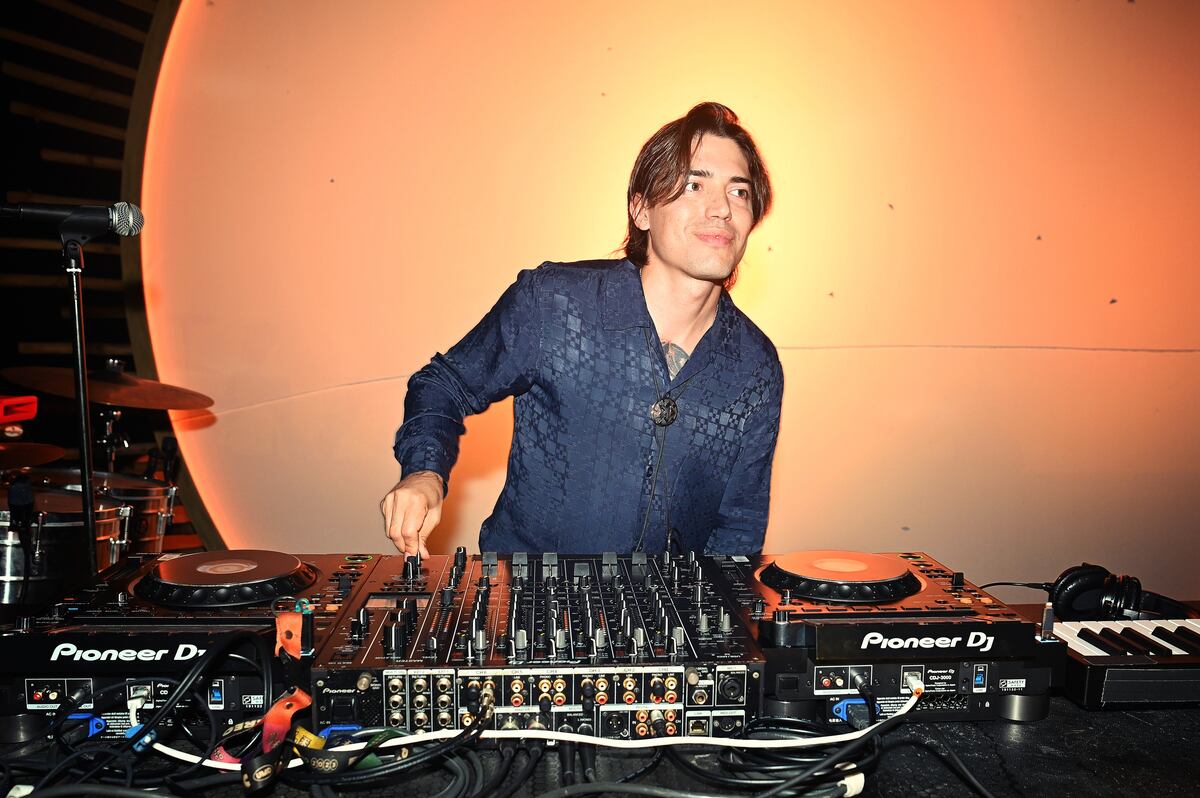 La supermodelo Joan Smalls, el actor Lucien Laviscount, de Emily in Paris y ELLAS entre los invitados al lanzamiento global de W Punta Cana 