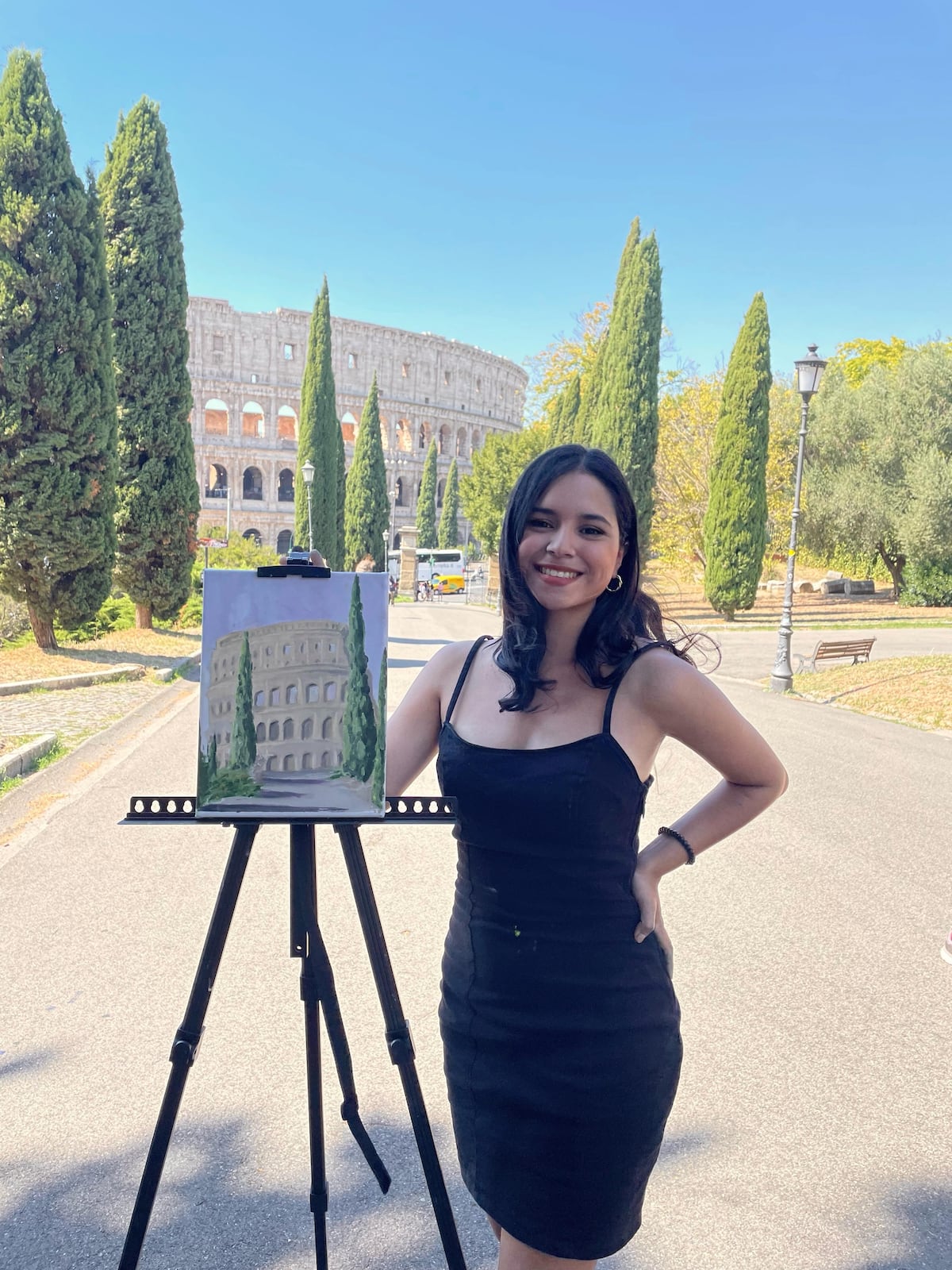 La artista panameña que pinta bodas en vivo y convierte recuerdos en obras eternas