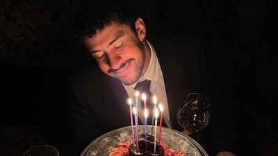 Bad Bunny reaparece en redes sociales para festejar su 32 cumpleaños con sus seguidores