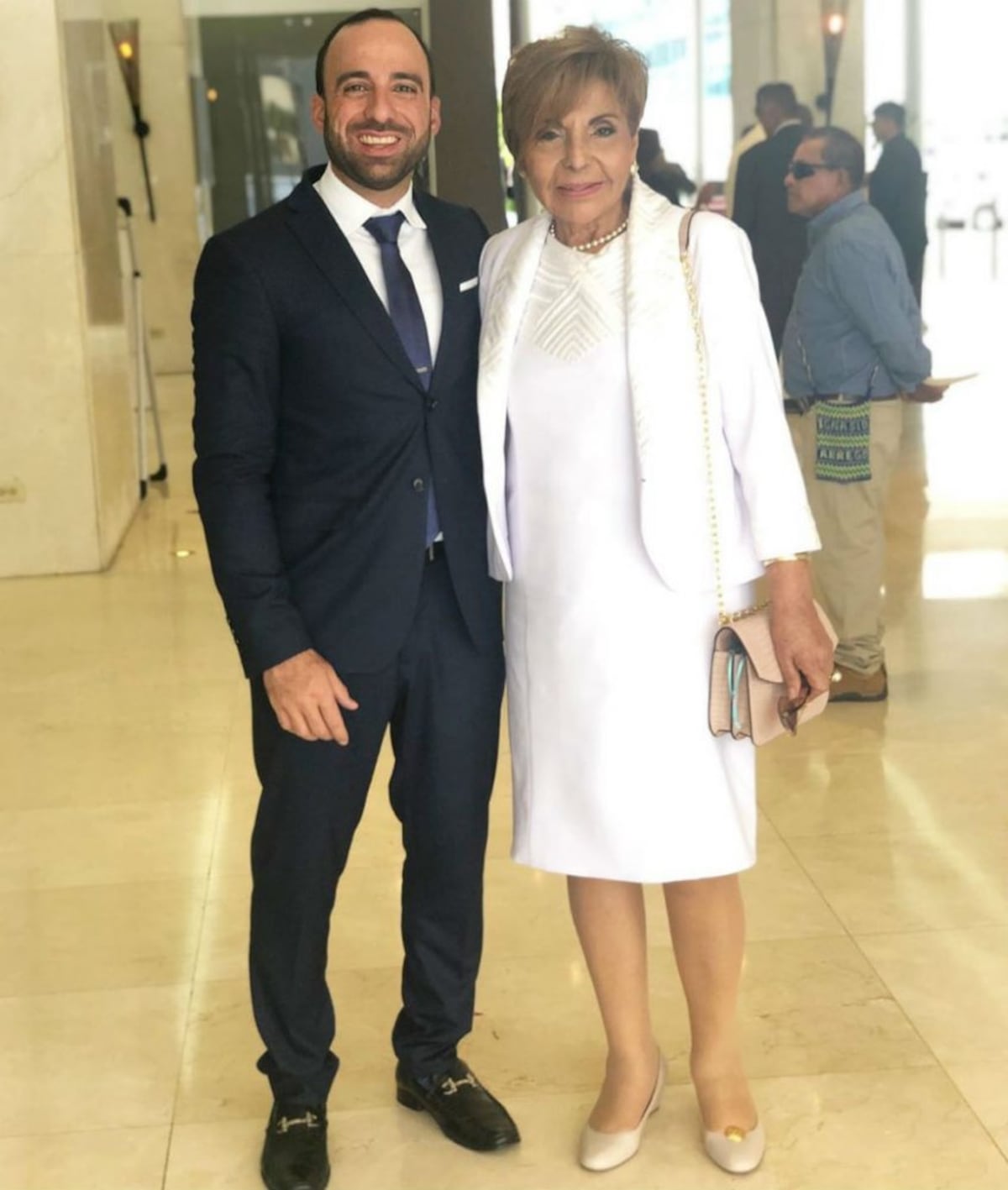 Diseño local en los vestidos de la toma de posesión de Nito Cortizo