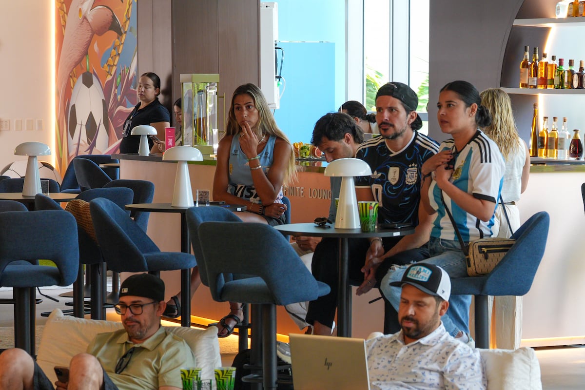 Visa abre en Miami un salón VIP para ver el Mundial con arte, música y gastronomía de lujo