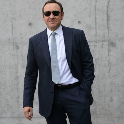 Kevin Spacey enfrenta cargo penal por manosear a joven