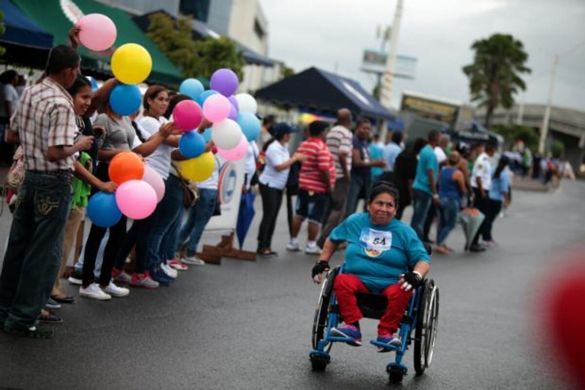 Carrera sobre sillas de ruedas 2017