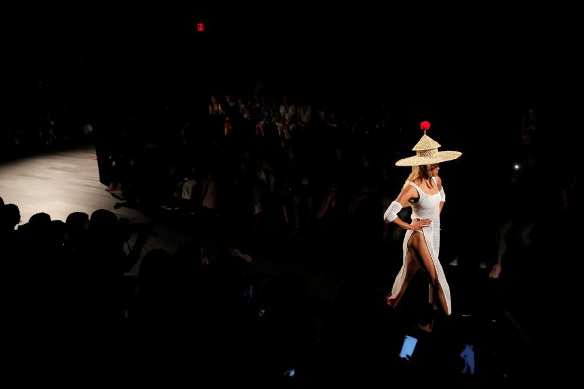 Explosión de energía de Desigual en el inicio del New York Fashion Week