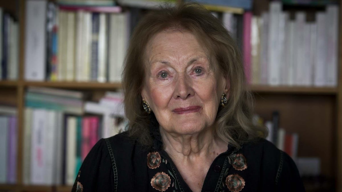 “Las mujeres que murieron por un aborto ilegal se merecen un monumento”: la traumática experiencia que le cambió la vida a la Nobel de Literatura Annie Ernaux