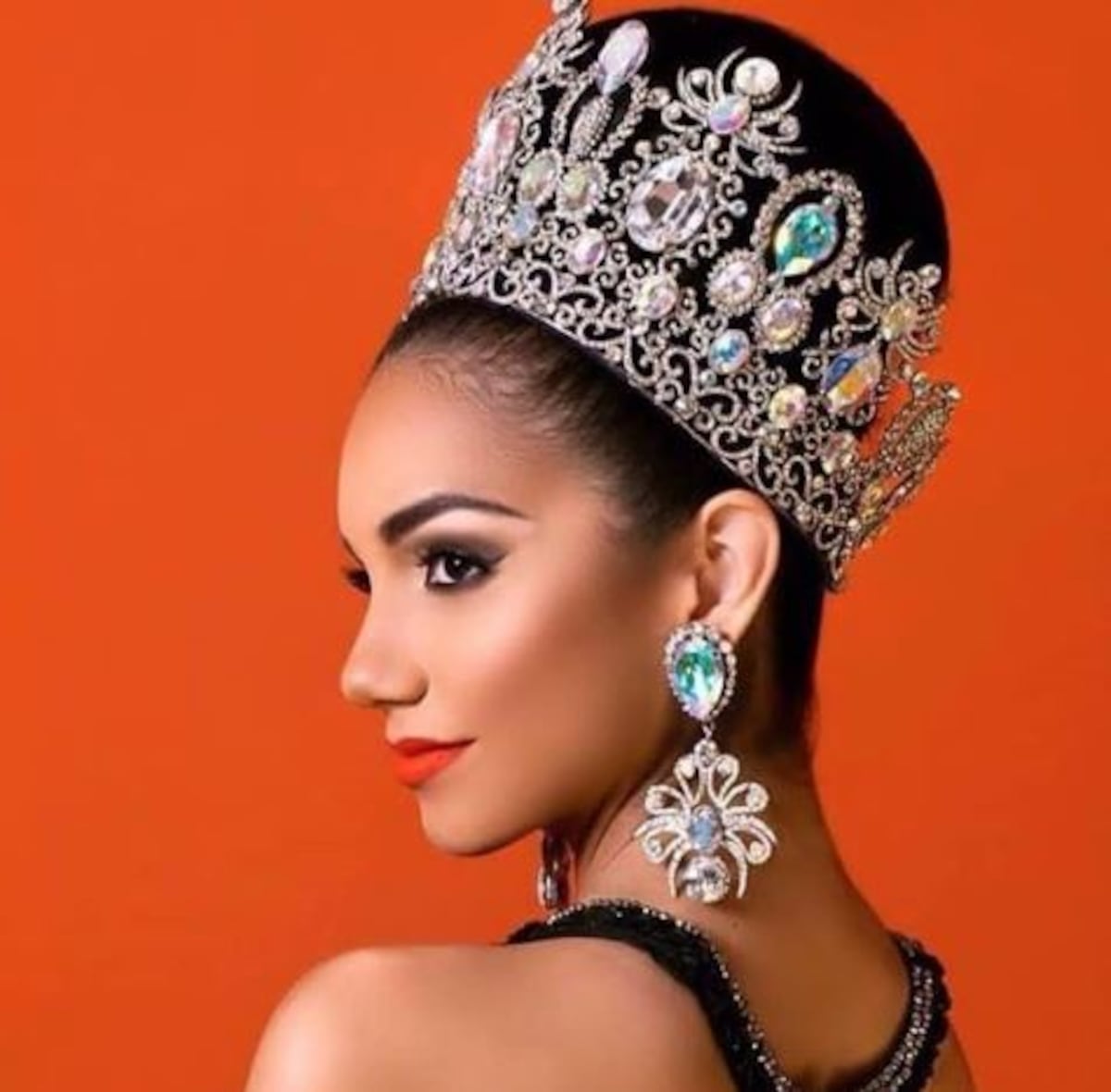 George Wittels, creador de coronas de ‘misses’ y reinas de Carnaval de Panamá