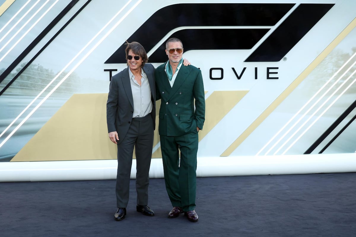 Traje verde y gafas doradas: el look de Brad Pitt en la premiere de F1
